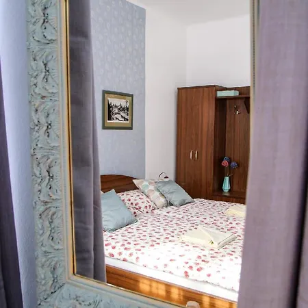 Mini Abraka & Apartmanhotel Český Krumlov
