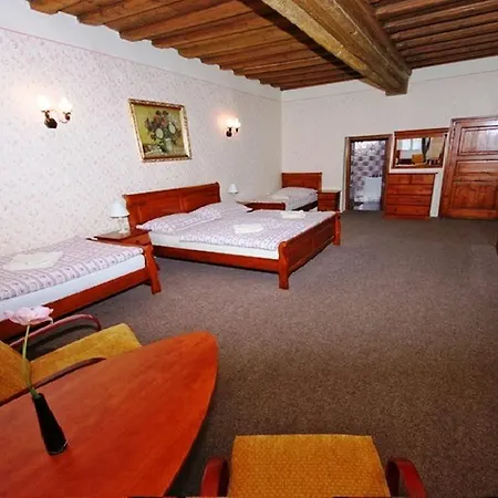 Mini Abraka & 公寓式酒店 Český Krumlov
