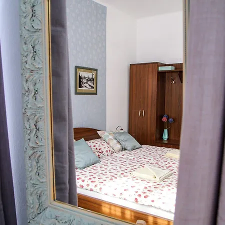 Mini Abraka & 4* Český Krumlov