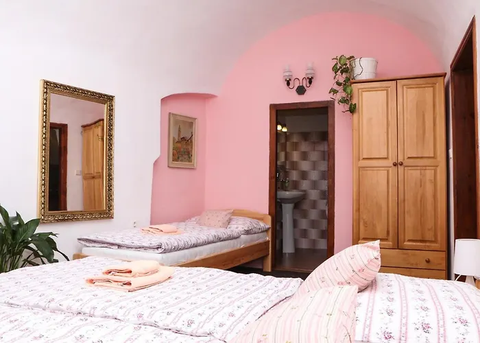 Lägenhetshotell Mini Abraka & Český Krumlov